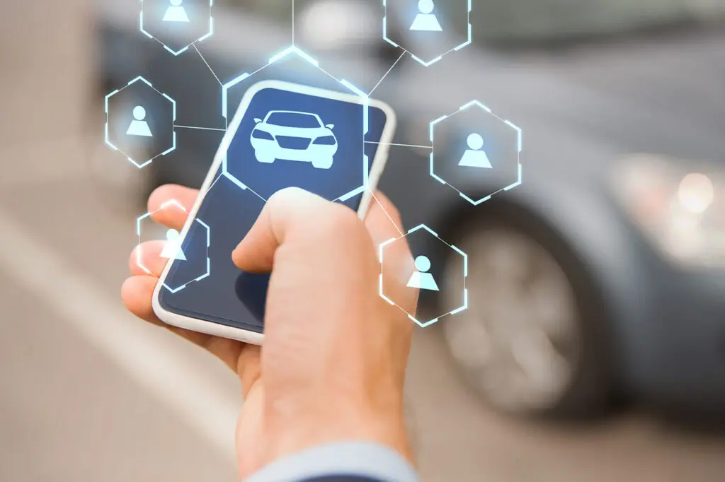 Auto vs. suscripción vs. carsharing. Evaluación de movilidad por GenZ